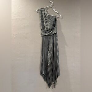 Elegant Gray One-Shoulder Dress